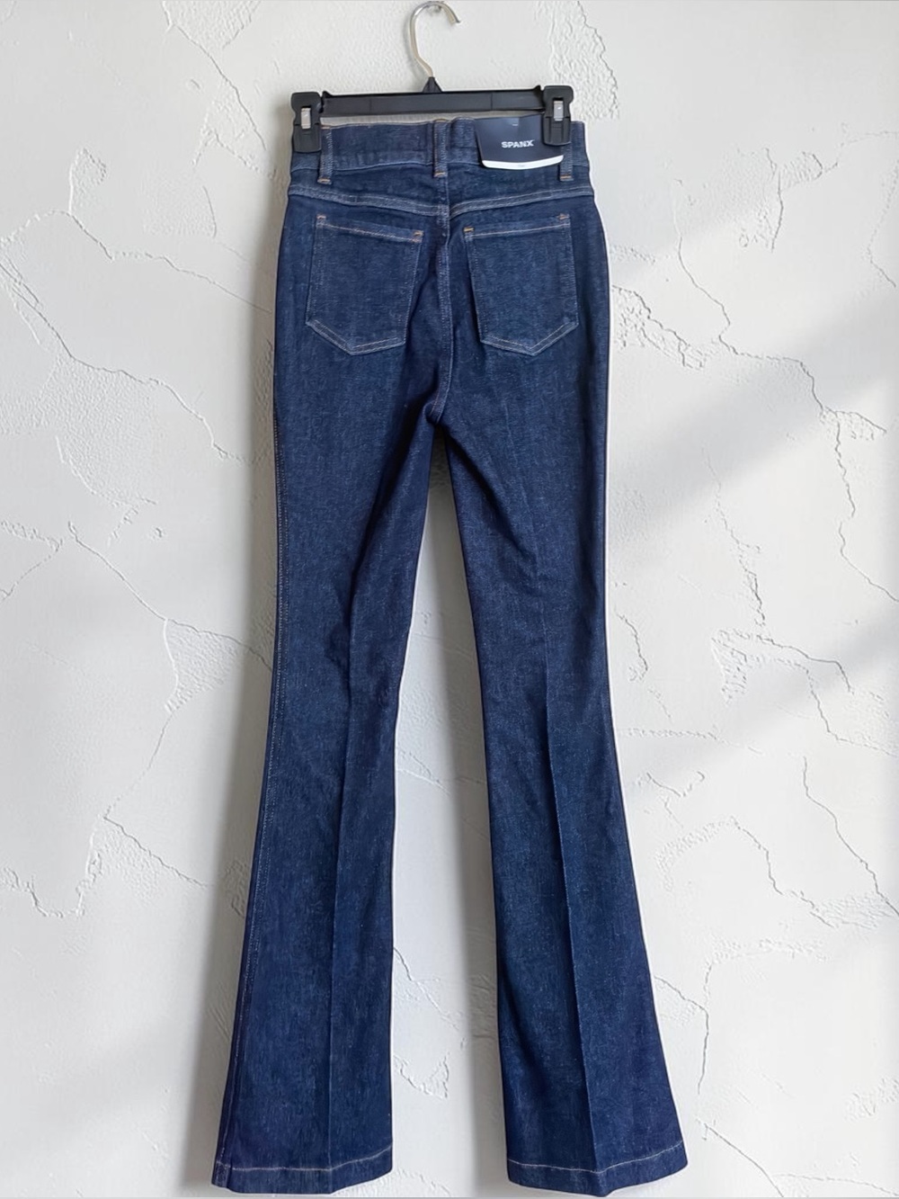 SPANX NWT Define Sculpt Dark Wash Flare Jeans Size XS